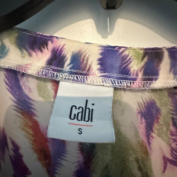 Cabi Womens Multicolor Feather Print V-Neck Short Sleeve Blouse S 100% Polyester - Picture 5 of 9